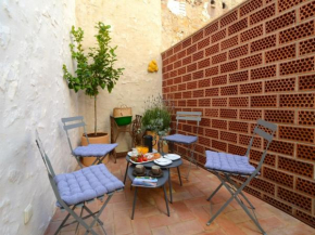 Holiday home with two rooms and balcony